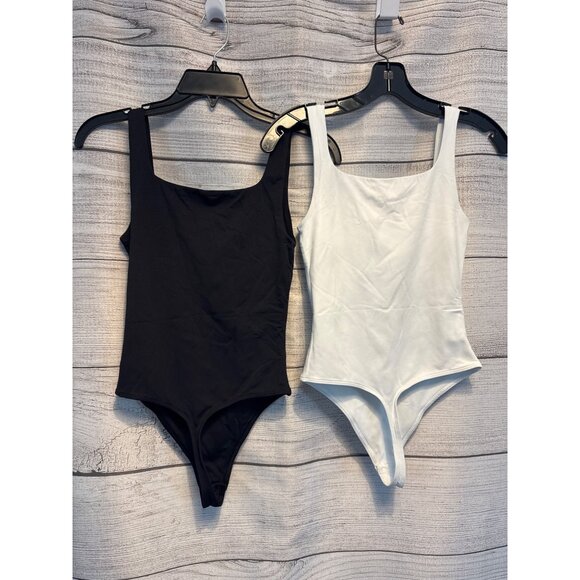 Aritzia Babaton Contour Tank Bodysuits Size S - Picture 4 of 4